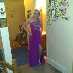 Meet your Posher, Ashton